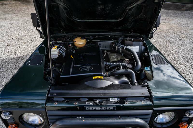 Image 3/50 de Land Rover Defender 90 Td5 (1999)