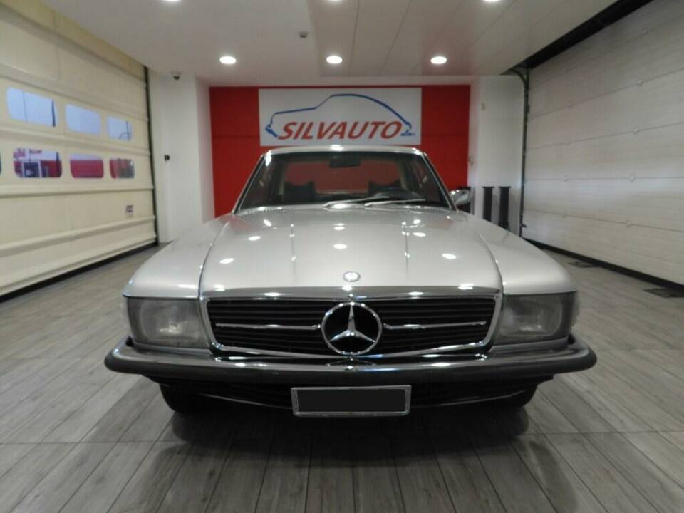 Image 2/15 of Mercedes-Benz 350 SLC (1973)