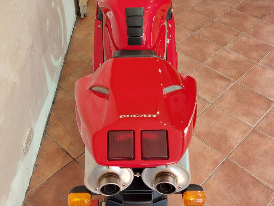 Bild 16/42 von Ducati 916 (1995)