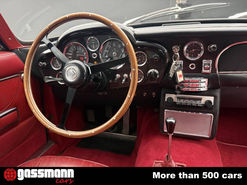 Afbeelding 12/15 van Aston Martin DB 6 Vantage (1967)