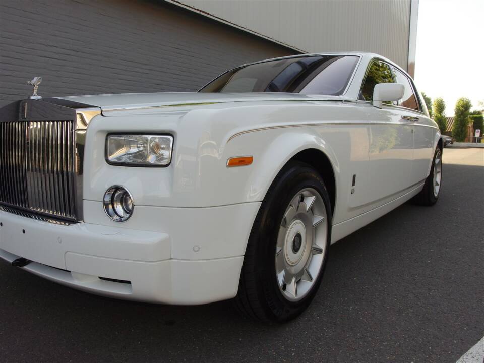 Bild 24/98 von Rolls-Royce Phantom VII (2006)