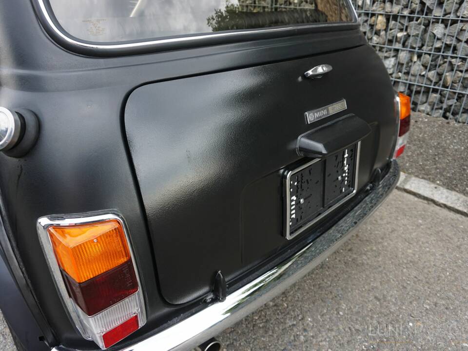 Image 17/64 of Mini 1100 Special (1980)