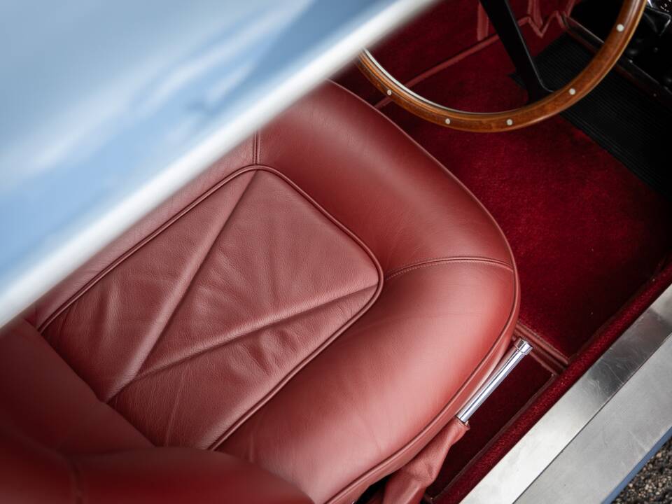 Imagen 39/43 de Aston Martin DB 6 Vantage (1967)