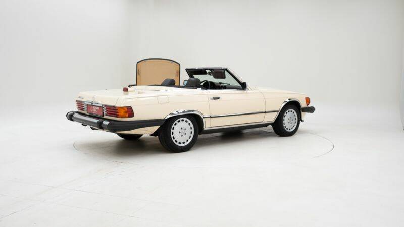 Image 2/15 of Mercedes-Benz 560 SL (1986)