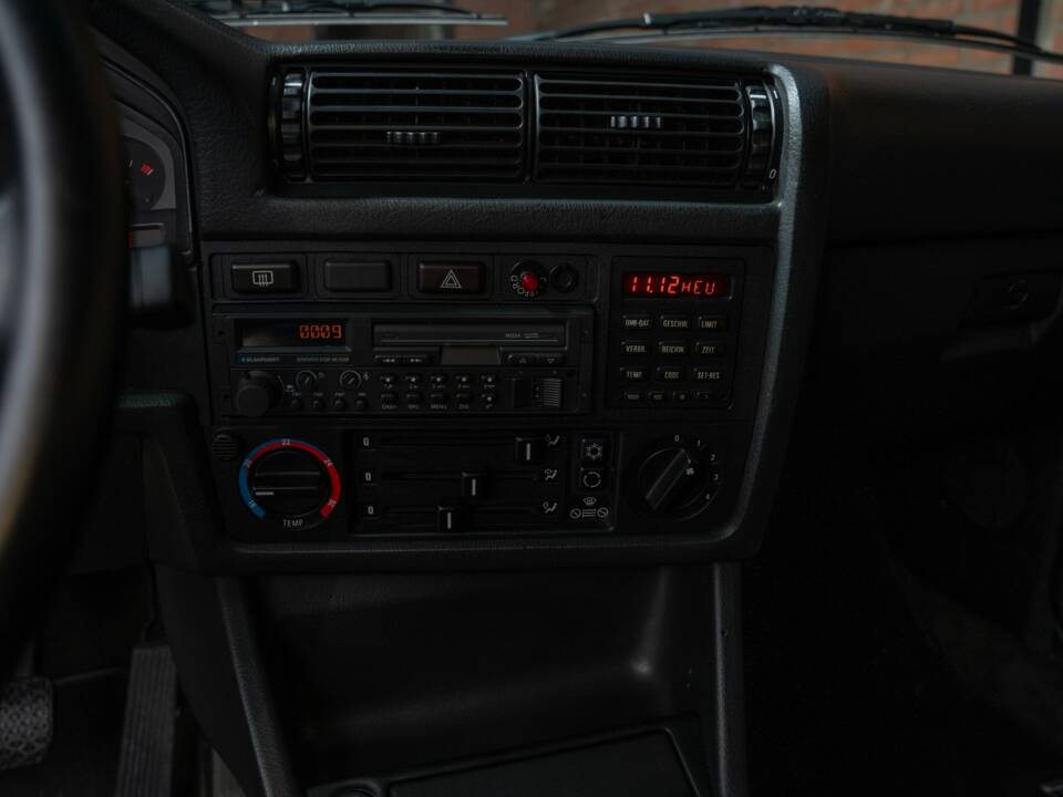 Bild 65/99 von BMW M3 (1986)