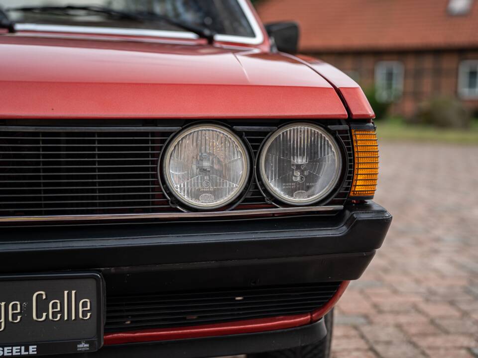Image 4/75 of Volkswagen Passat 1.6 (1978)
