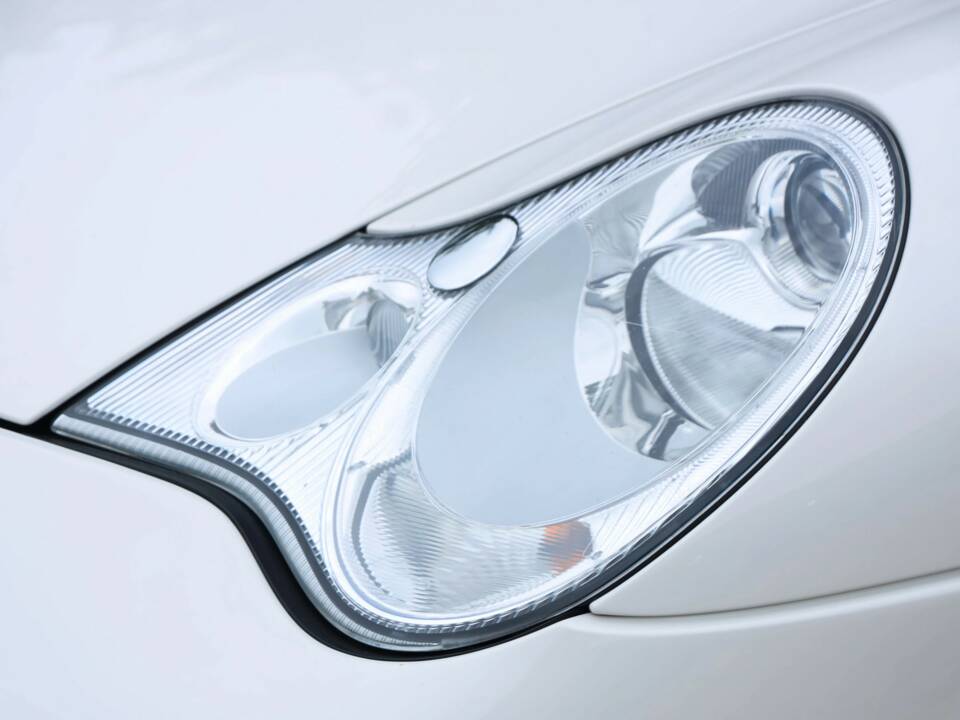 Immagine 14/50 di Porsche 911 GT3 RS (2004)
