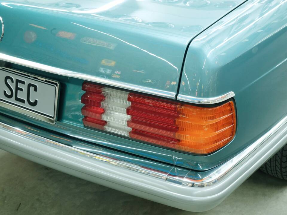 Bild 26/50 von Mercedes-Benz 380 SEC (1983)