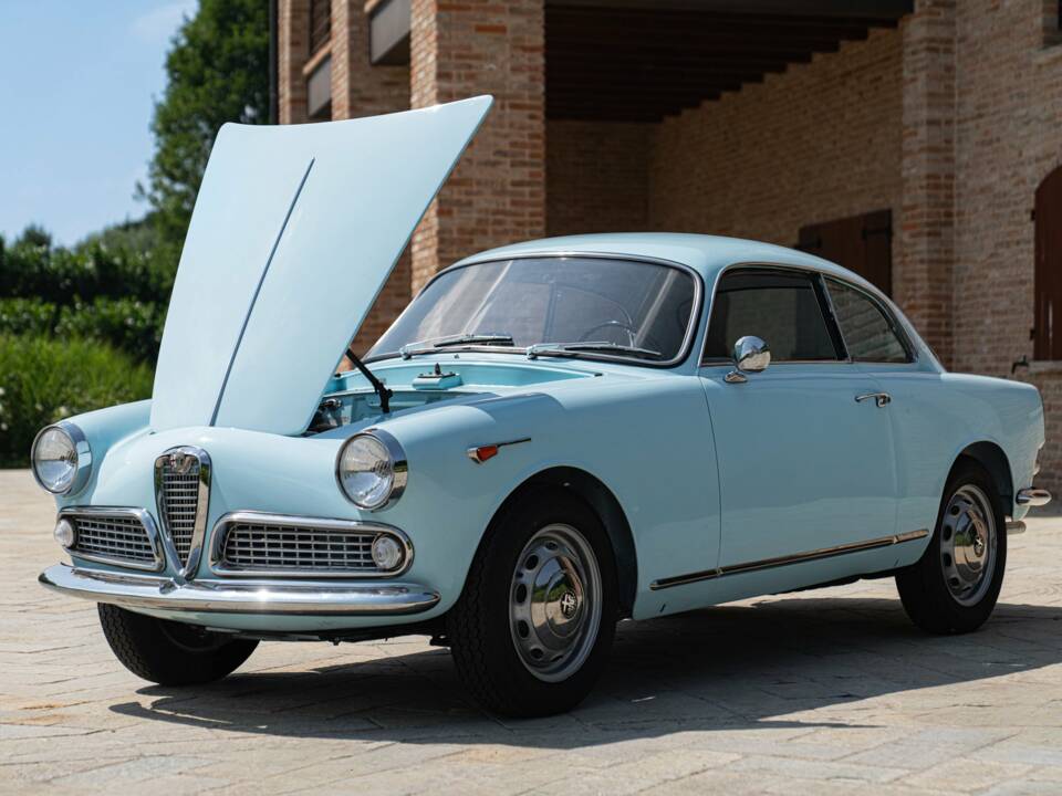 Image 45/50 of Alfa Romeo Giulietta Sprint (1960)