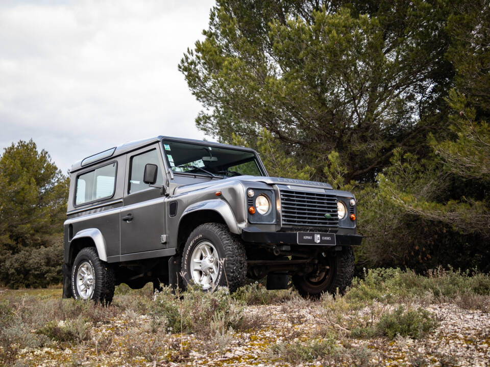 Image 45/50 of Land Rover Defender 90 TD4 (2007)