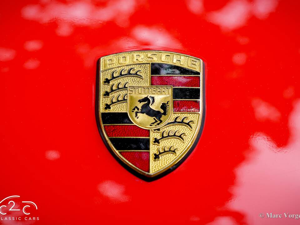 Image 33/63 of Porsche 911 Carrera 3.2 (1986)