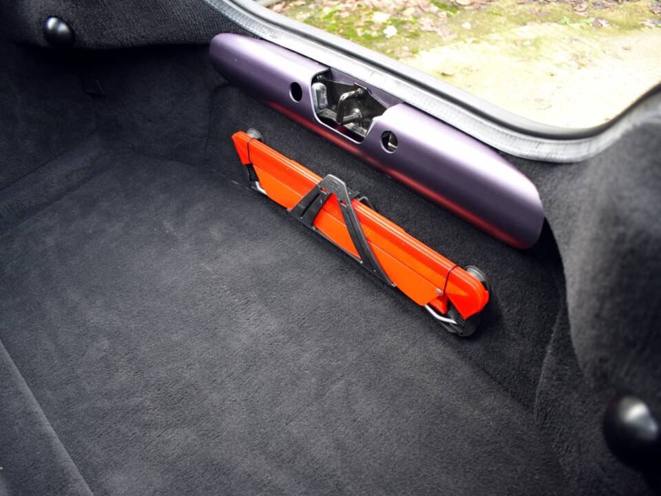 Afbeelding 45/50 van Aston Martin V8 Vantage (2009)