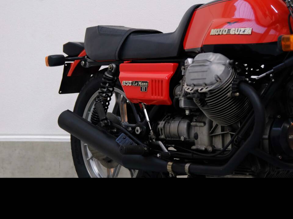 Immagine 24/75 di Moto Guzzi 850 LeMans II (1980)