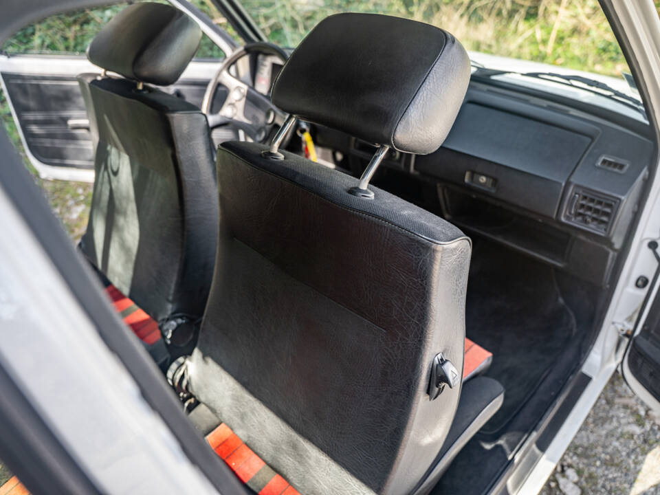 Afbeelding 44/58 van Volkswagen Golf I GTI 1.6 (1982)