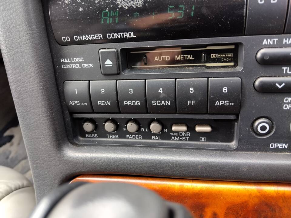 Immagine 35/76 di Infiniti Q45 (1994)