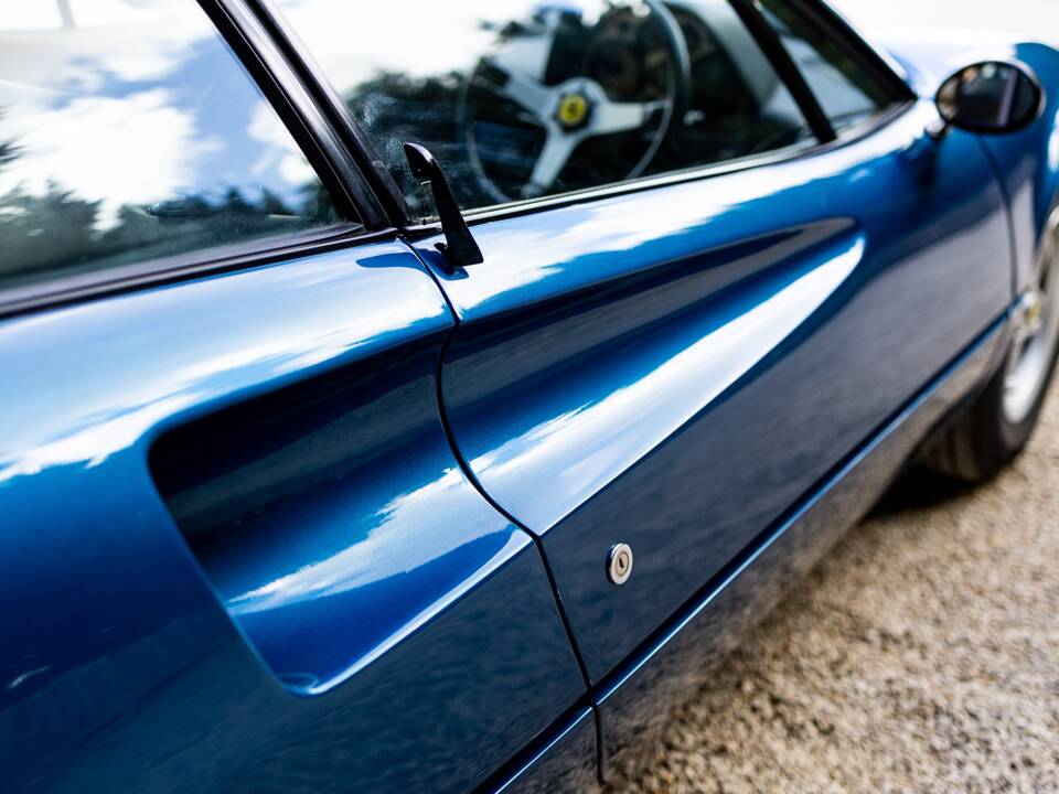 Bild 17/50 von Ferrari 308 GTB (1978)