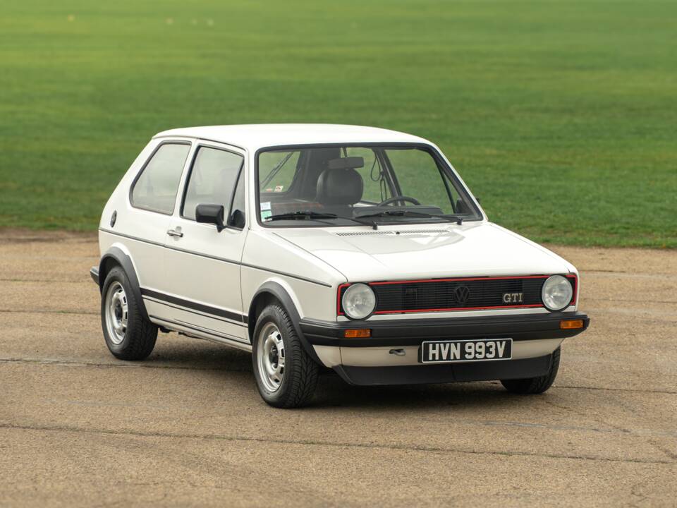 Image 11/40 of Volkswagen Golf I GTI 1.6 (1980)