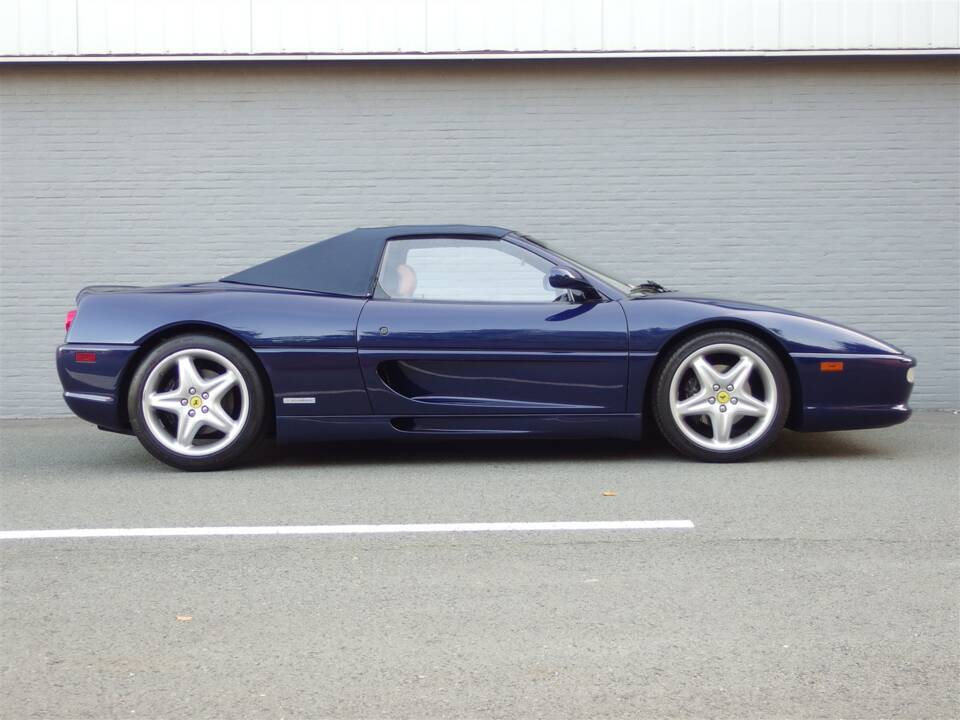 Afbeelding 5/100 van Ferrari F 355 Spider (1997)
