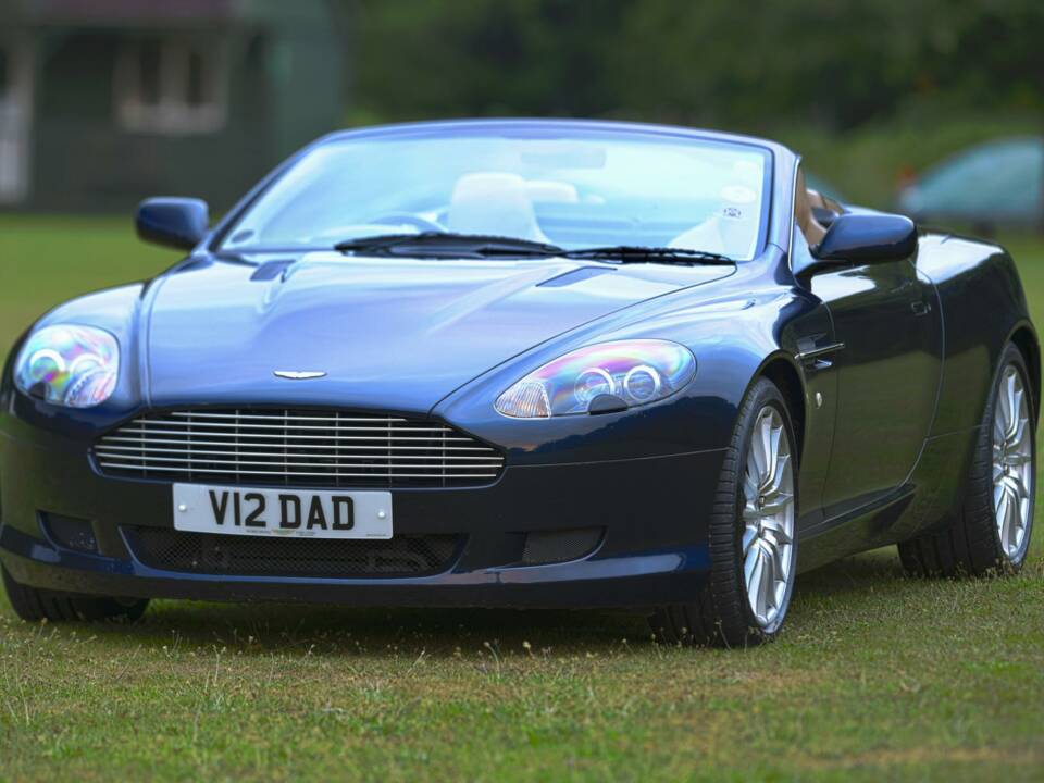 Image 6/50 of Aston Martin DB 9 Volante (2006)