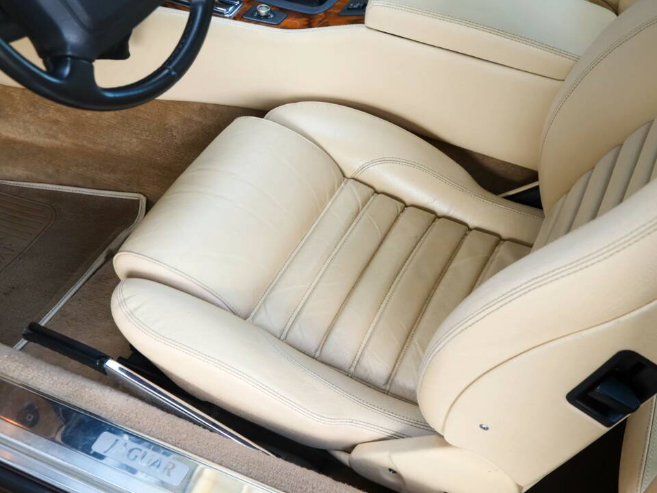 Obraz 25/50 pojazdu Jaguar XJS 4.0 (1994)