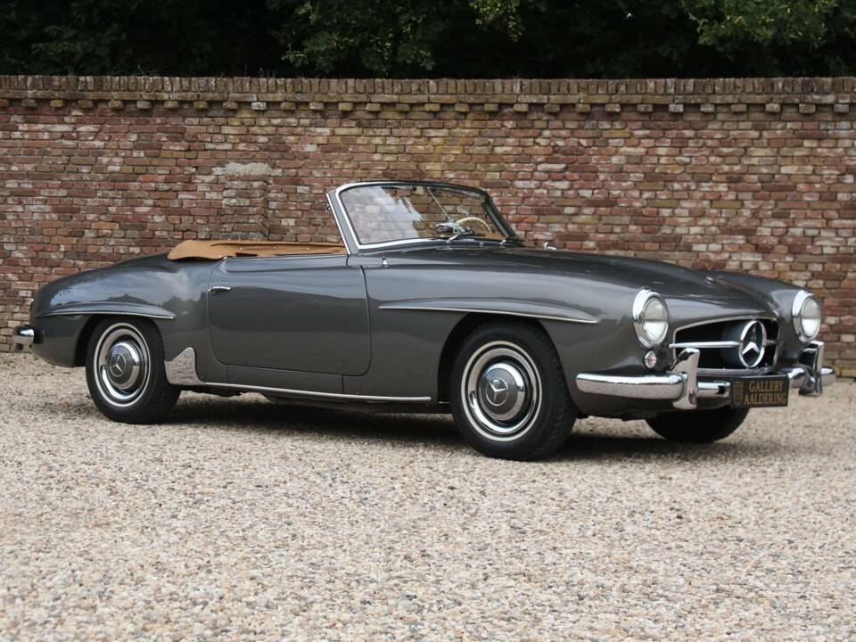 Image 41/50 of Mercedes-Benz 190 SL (1956)