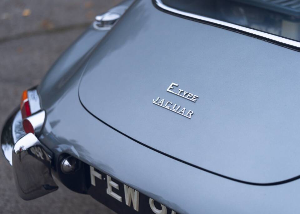 Image 27/59 de Jaguar Type E 4.2 (1966)