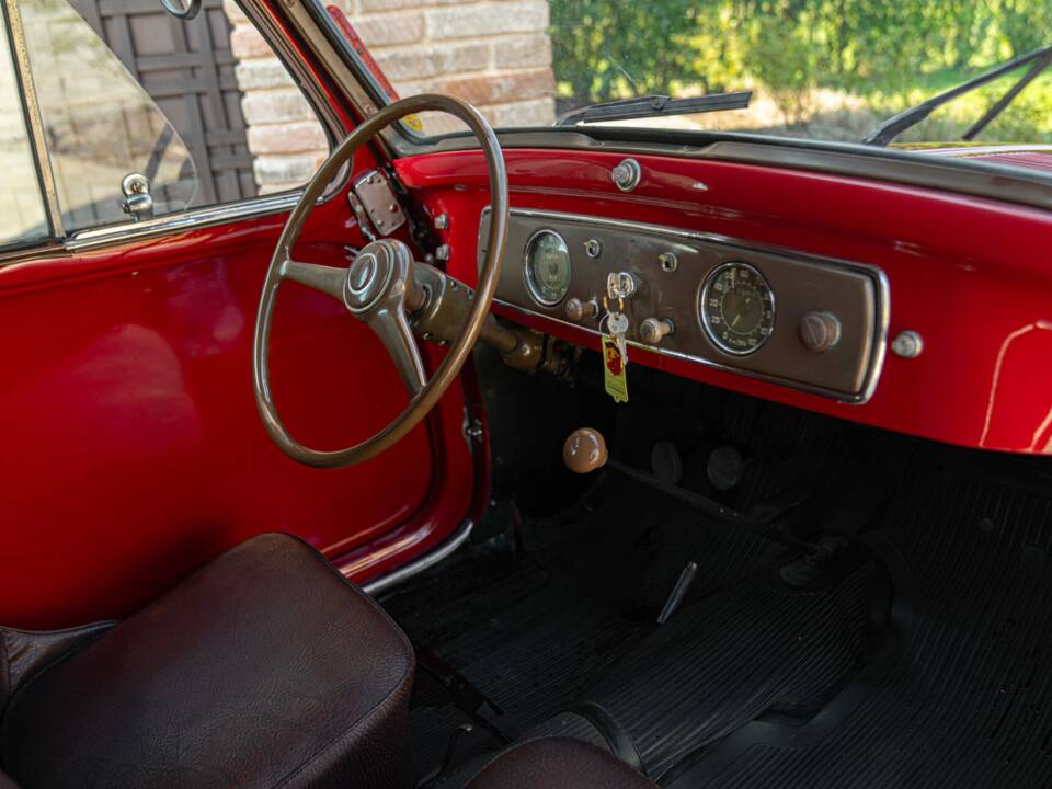 Bild 29/43 von FIAT 500 C Furgonato (1950)