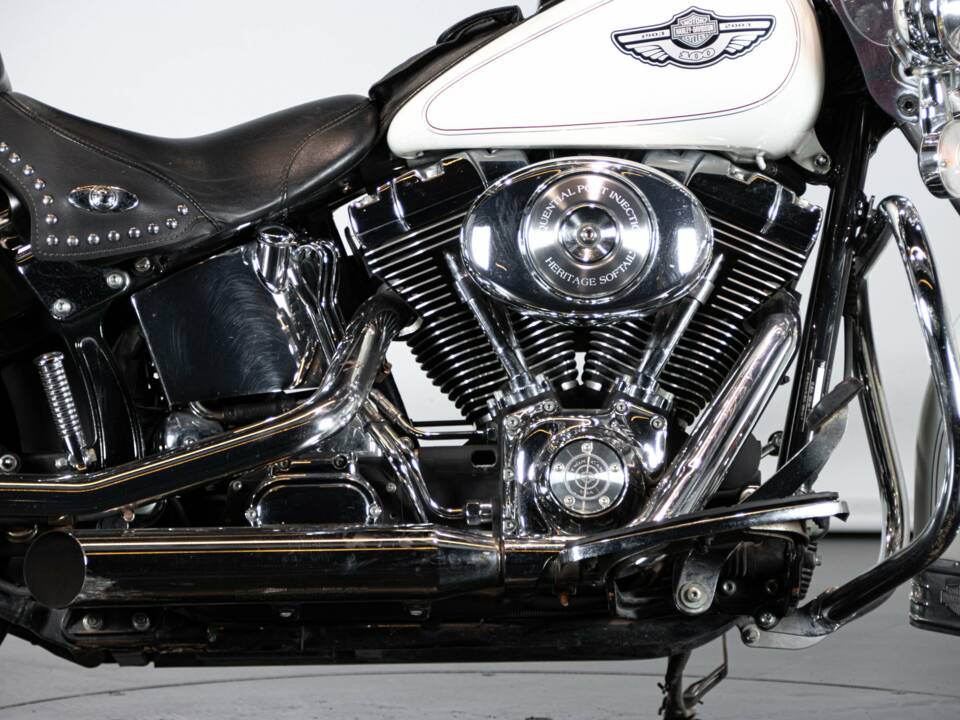 Bild 16/50 von Harley-Davidson DUMMY (2003)