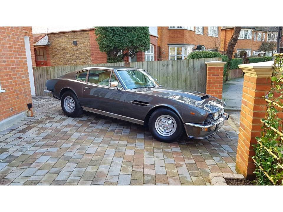 Bild 15/31 von Aston Martin V8 (1979)