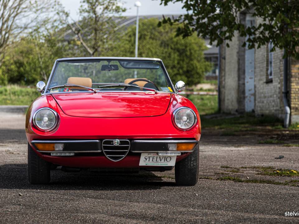 Afbeelding 41/42 van Alfa Romeo 2000 Spider Veloce (1980)