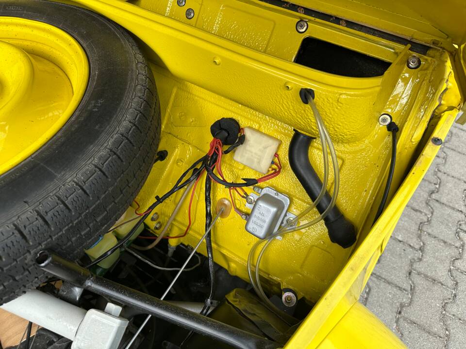Image 17/42 de Citroën Acadiane (1982)