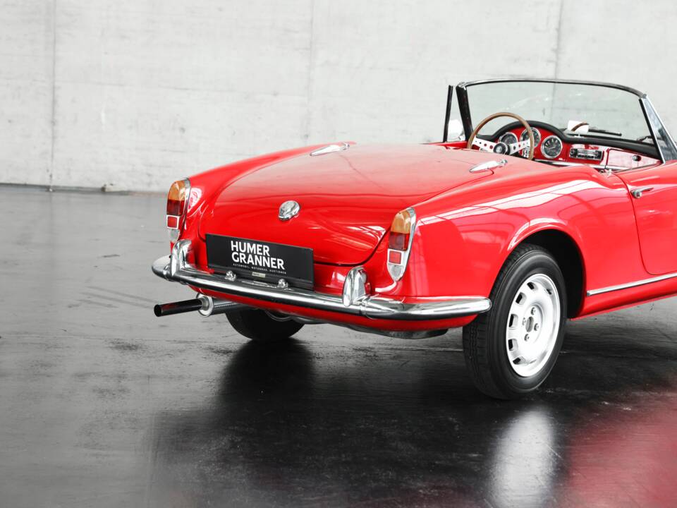 Image 22/50 of Alfa Romeo Giulietta Spider (1962)