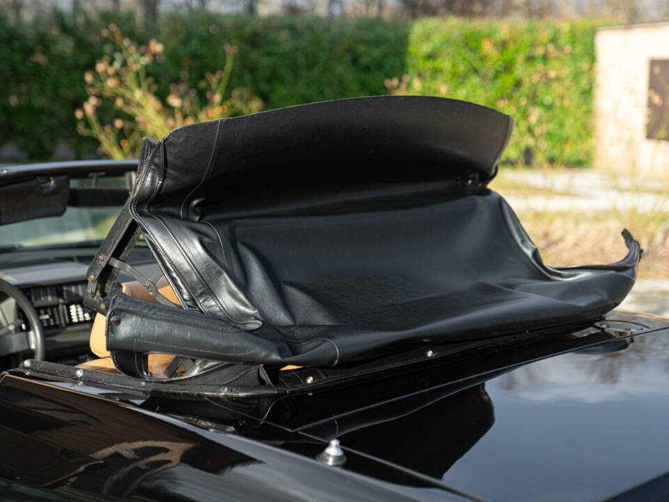 Immagine 28/50 di Triumph TR 7 Europa (1981)