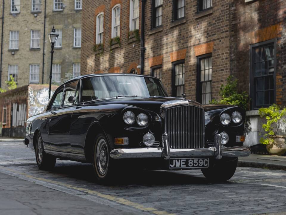 Immagine 21/30 di Bentley S 3 Continental (1965)