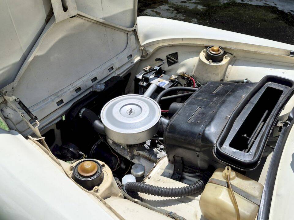 Image 55/63 of Ford Anglia (1965)