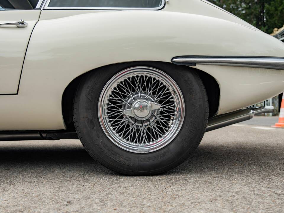 Image 30/50 de Jaguar Type E 3.8 (1963)