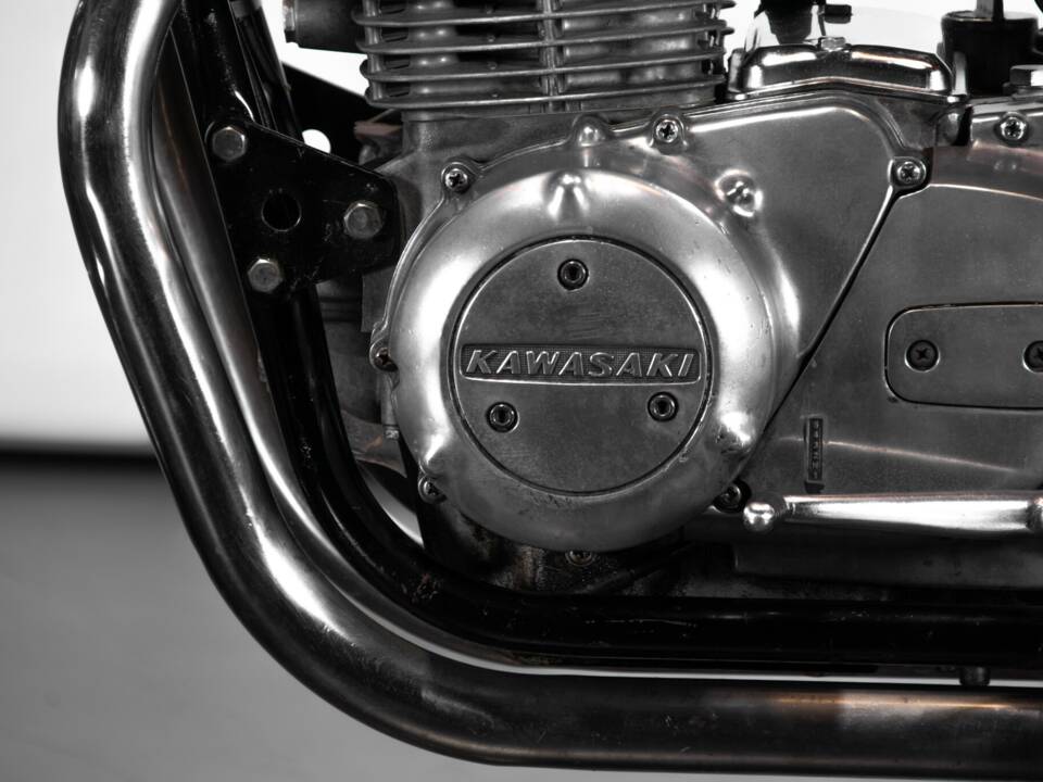 Image 13/40 of Kawasaki Z 400 (1975)