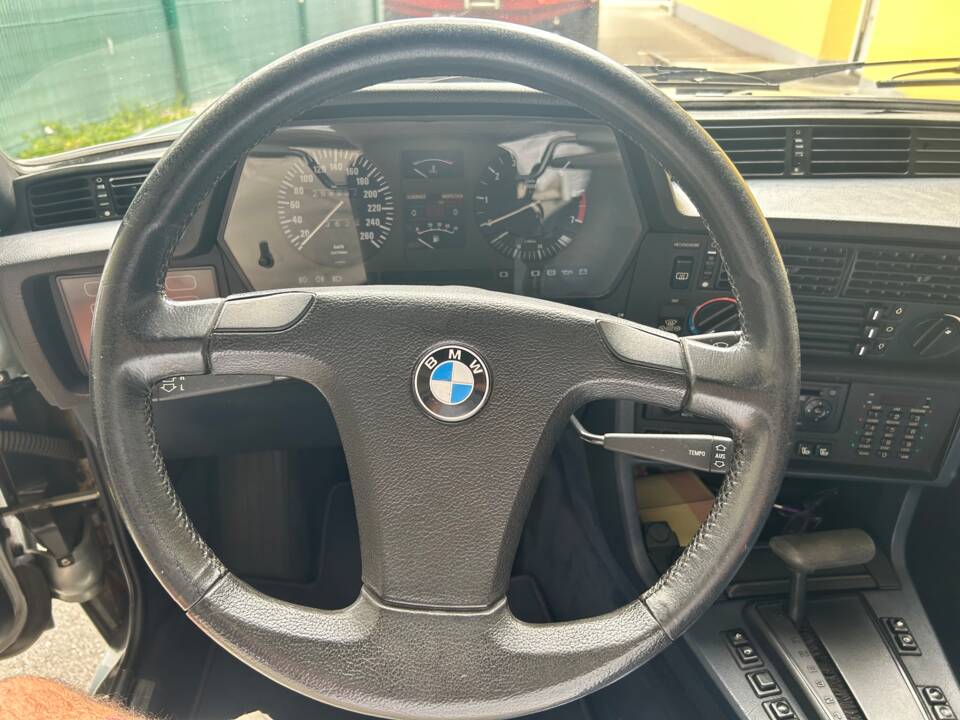 Afbeelding 12/37 van BMW 635 CSi (1983)