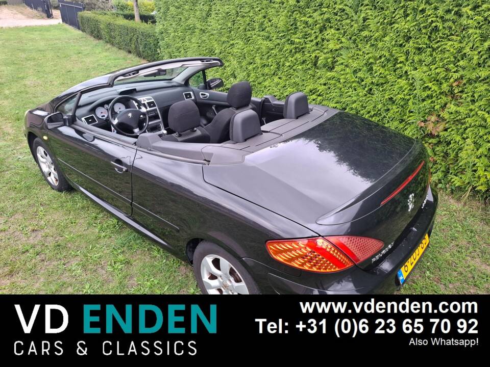 Bild 6/23 von Peugeot 307 CC 2.0i (2005)