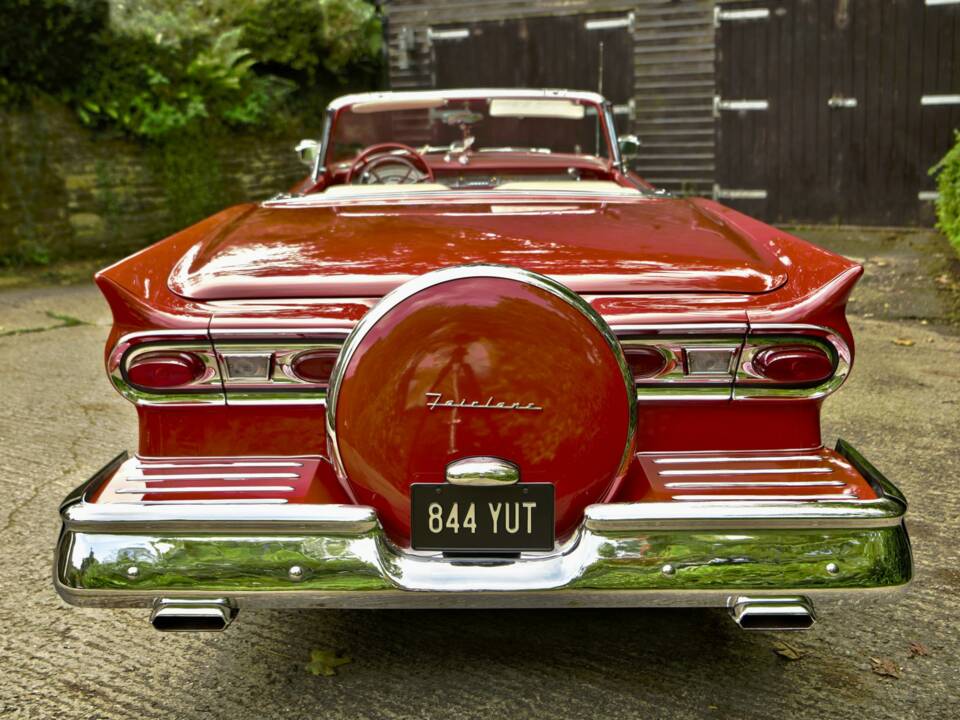 Image 21/50 of Ford Fairlane 500 Skyliner (1958)