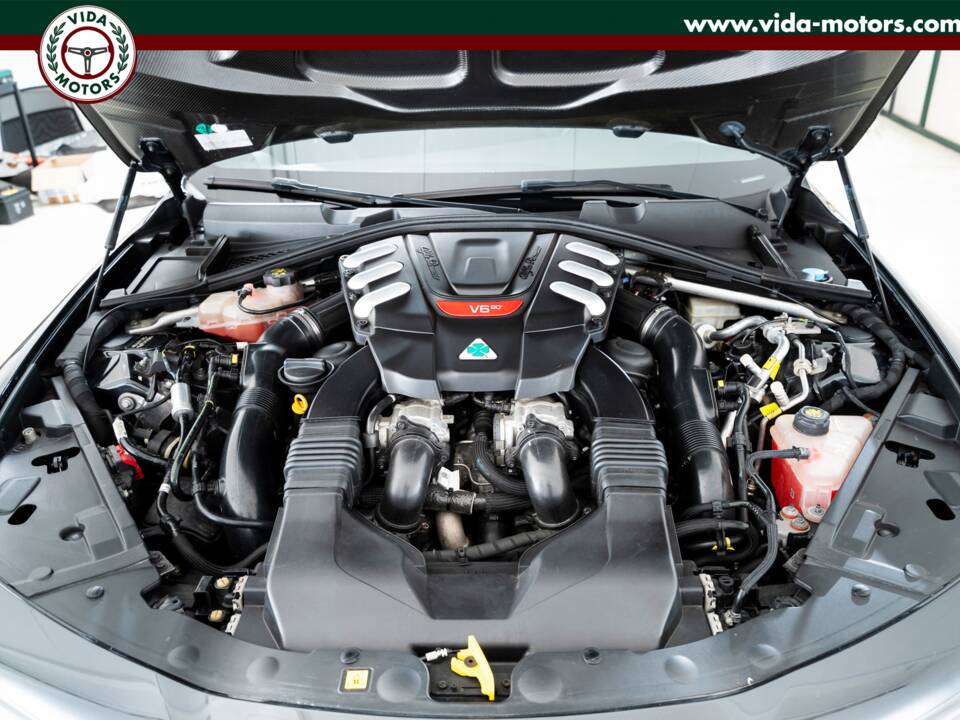 Bild 13/15 von Alfa Romeo Giulia Quadrifoglio (2017)