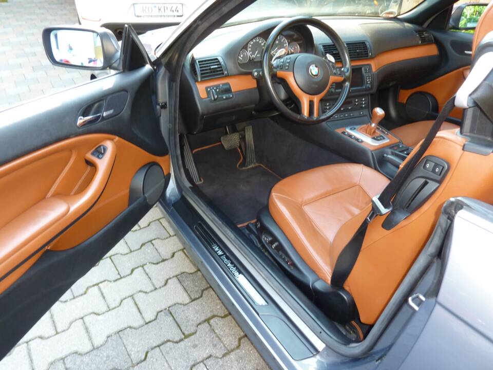 Image 7/13 of BMW 330Ci (2003)
