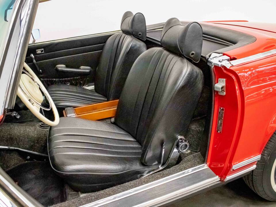 Bild 18/27 von Mercedes-Benz 280 SL (1970)