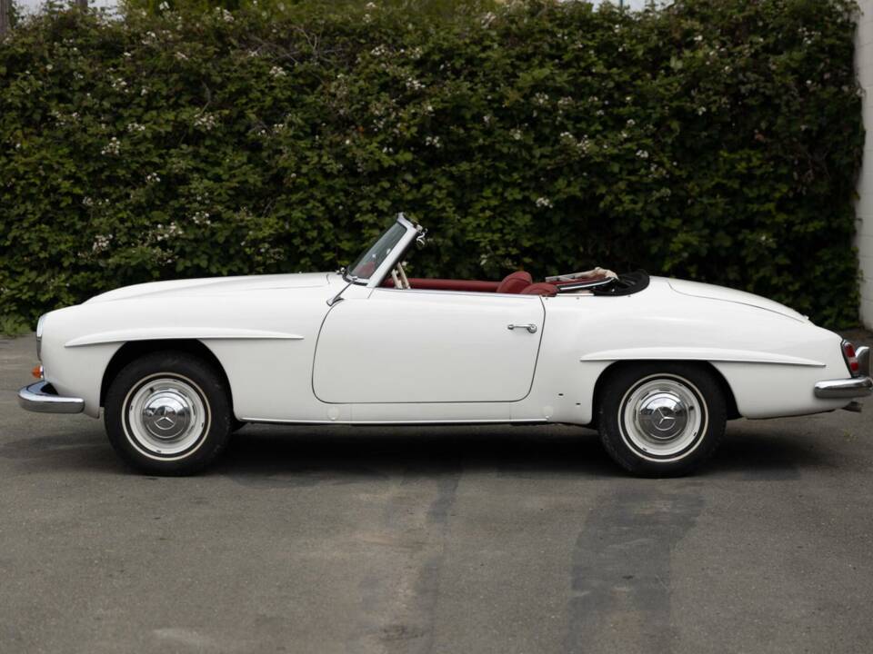 Image 5/10 of Mercedes-Benz 190 SL (1961)