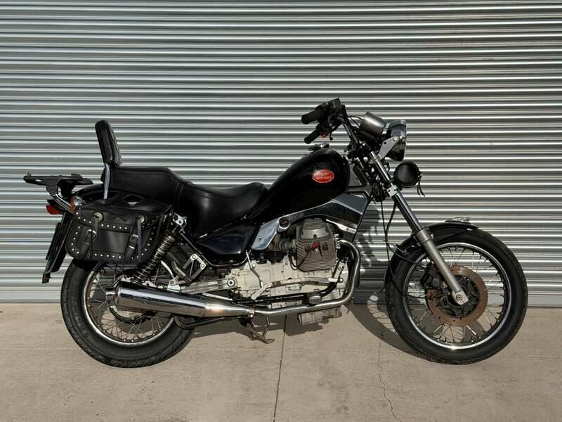 Immagine 1/28 di Moto Guzzi Nevada 350 (1992)