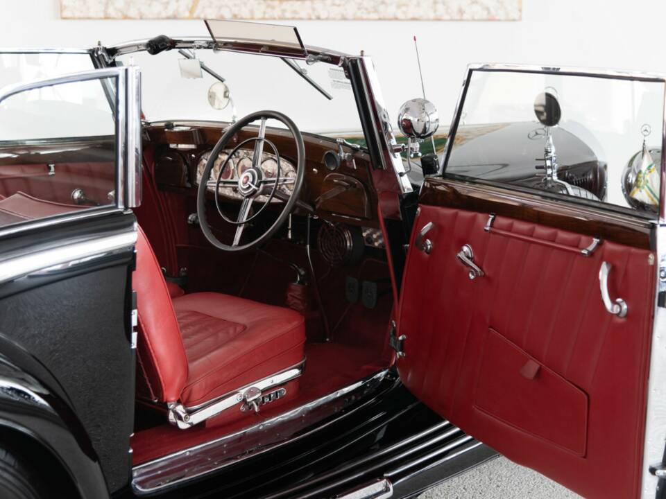 Imagen 30/50 de Mercedes-Benz 500 K Cabriolet B (1935)