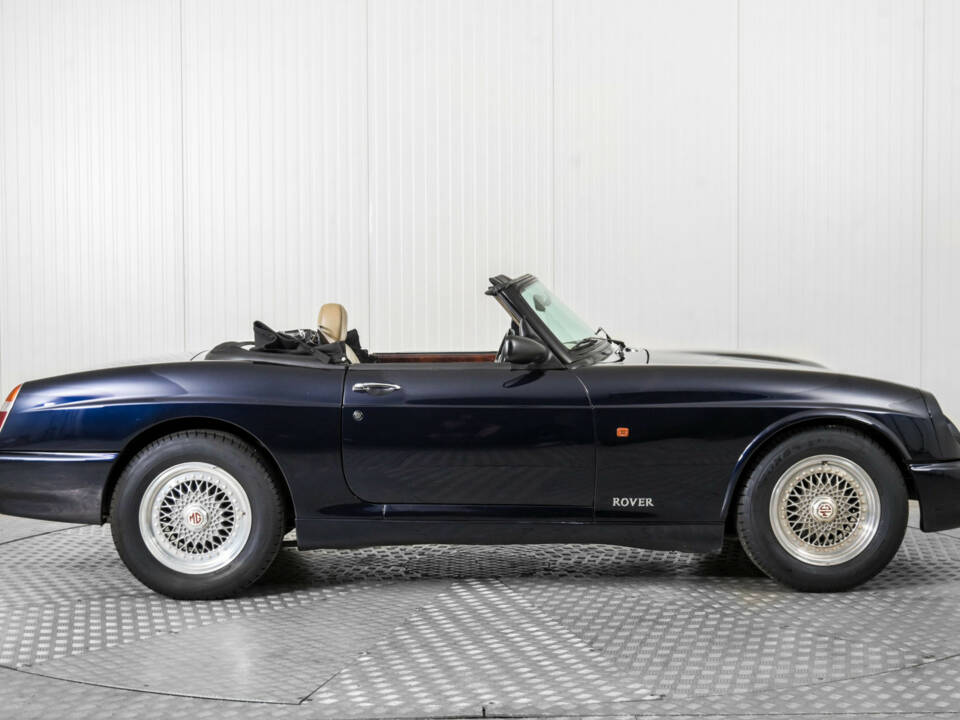 Immagine 9/50 di MG RV8 (1991)