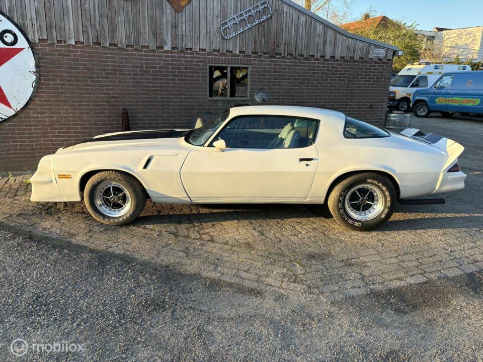 Imagen 28/41 de Chevrolet Camaro (1981)