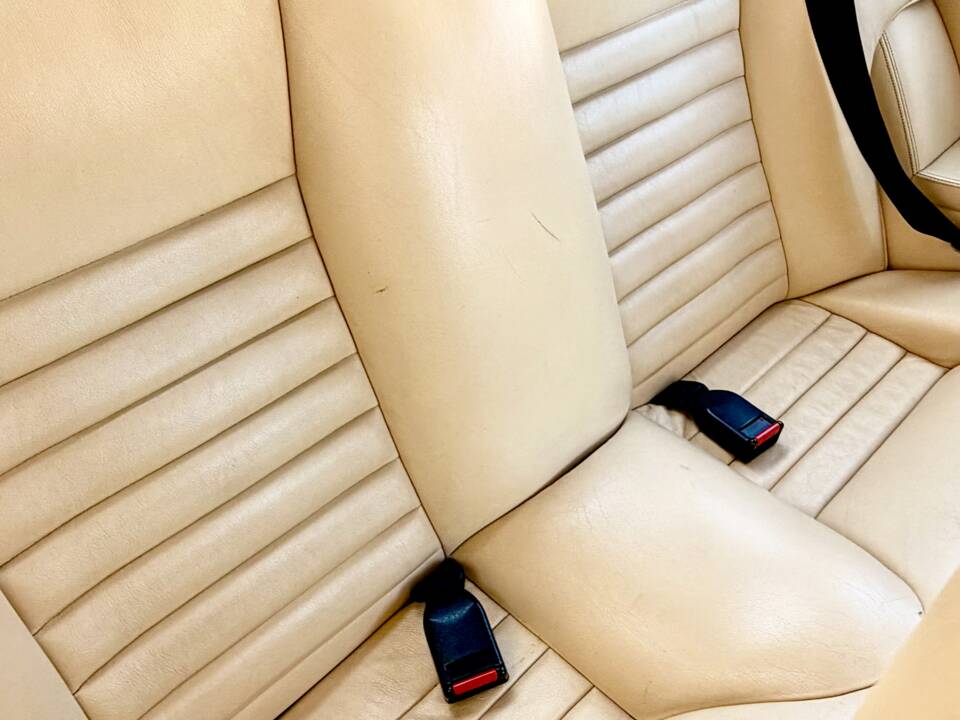 Image 13/17 of Jaguar XJS 5.3 V12 (1985)
