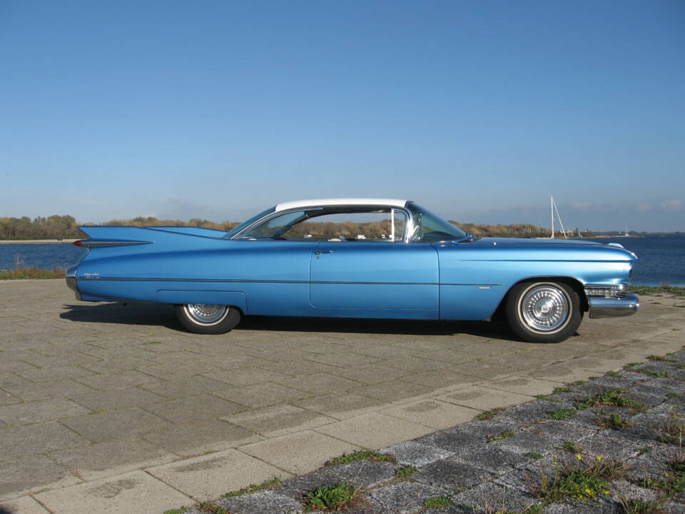 Image 9/9 of Cadillac Coupe DeVille (1959)